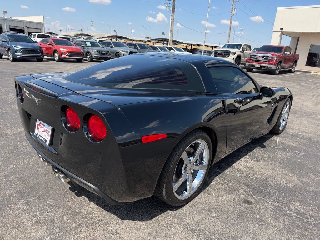Used 2009 Chevrolet Corvette Coupe w/ Preferred Equipment Group RWD image 2