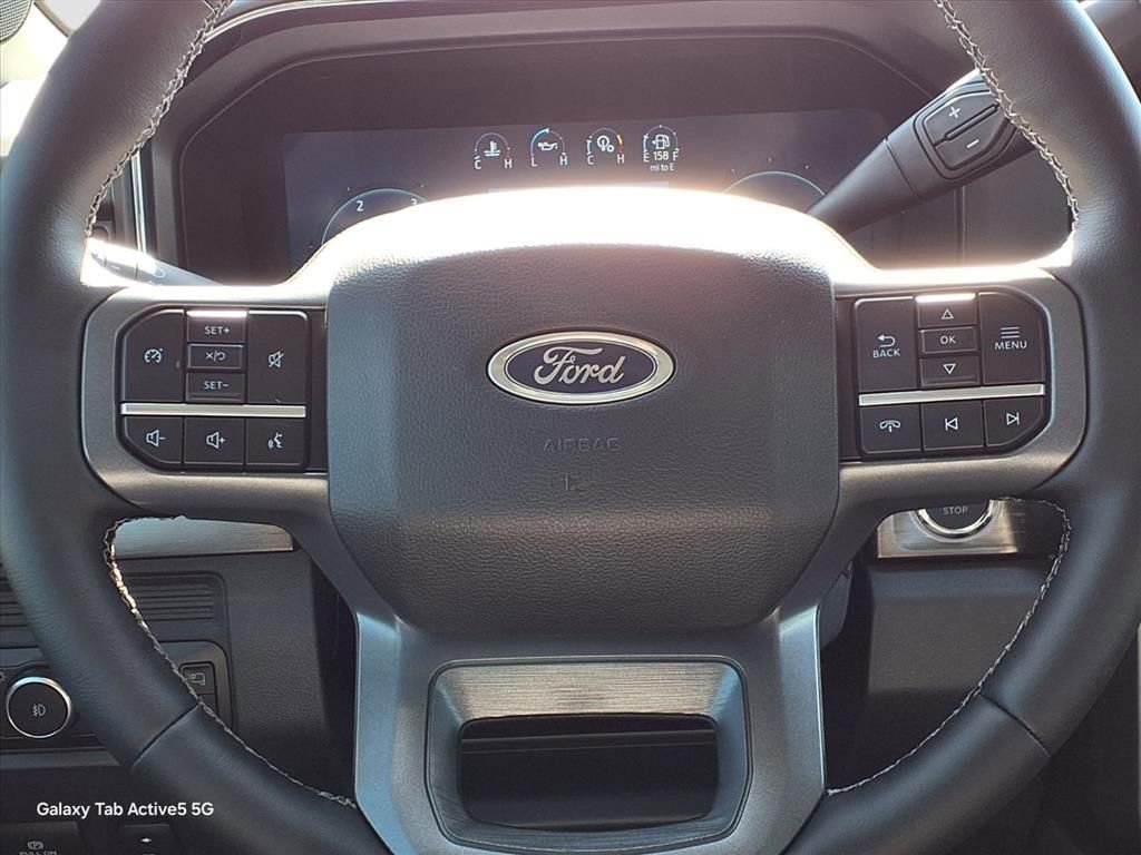 New 2026 Ford F350 Lariat w/ Black Appearance Package image 18