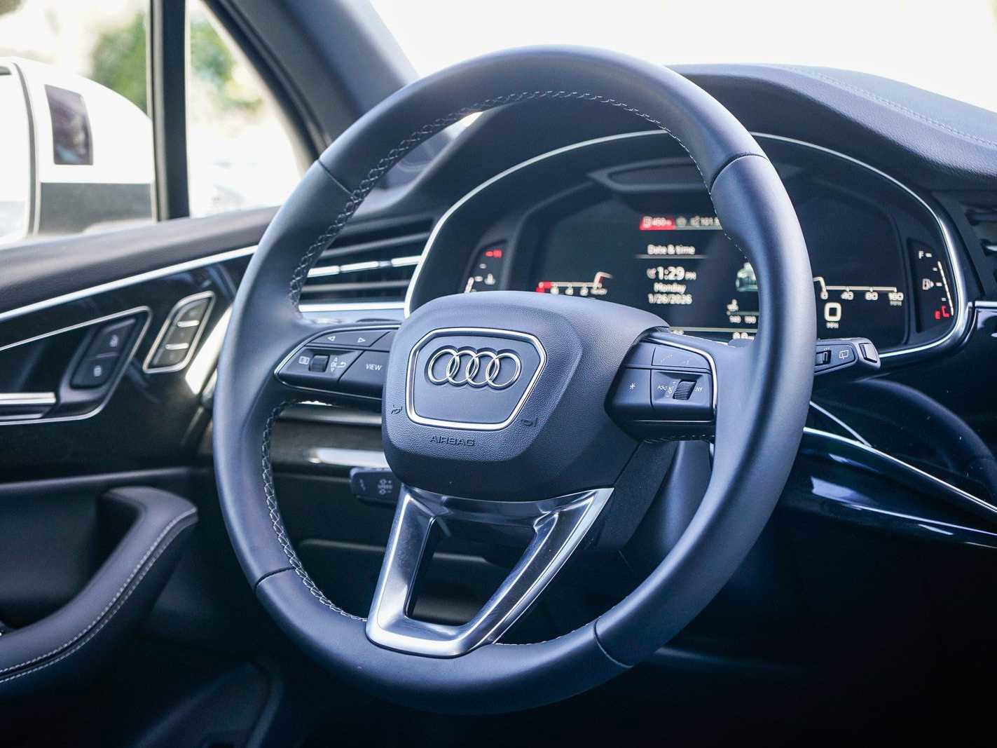 Used 2025 Audi Q7 3.0T Premium Plus w/ Premium Plus Package image 15