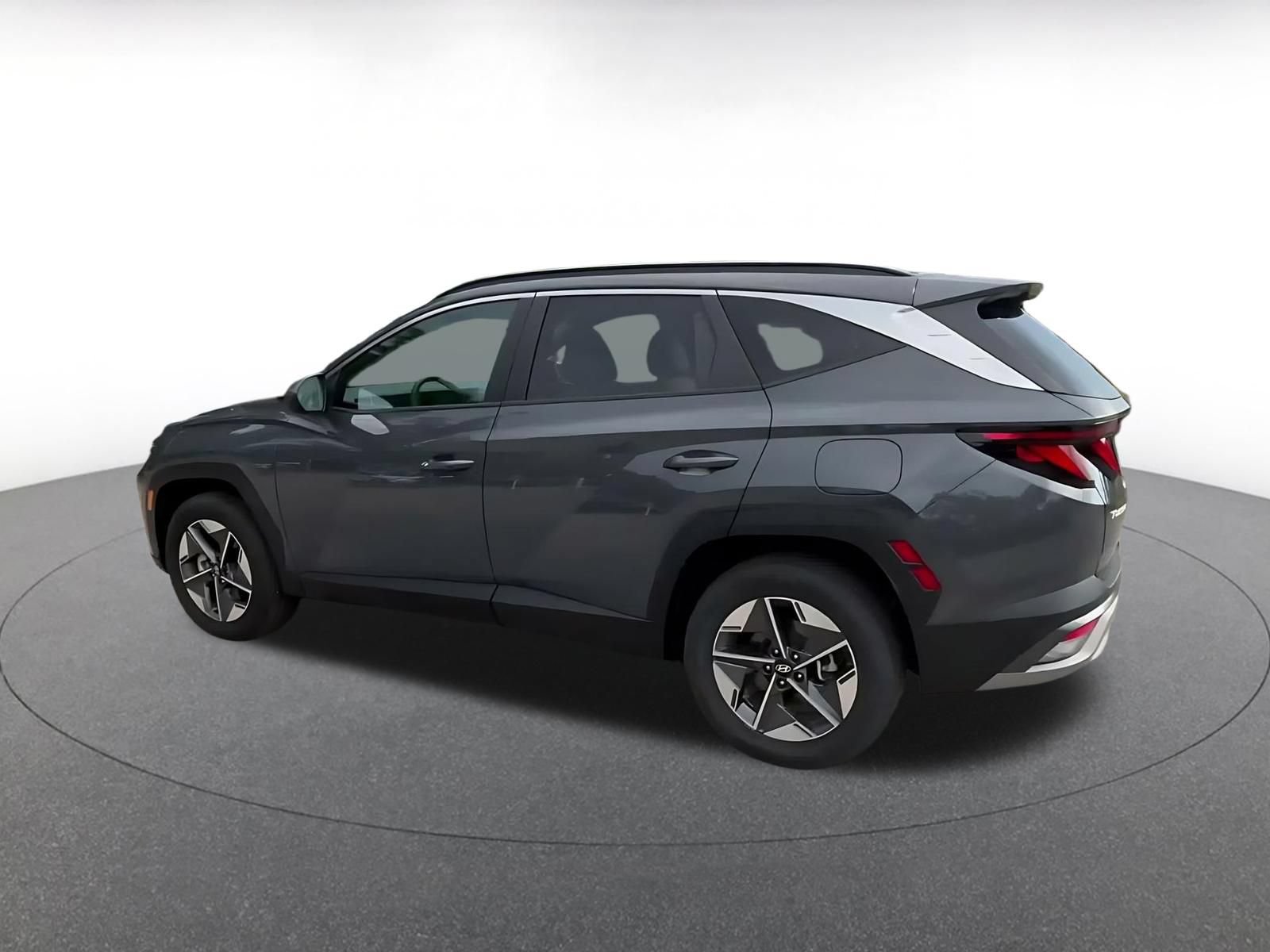 Used 2026 Hyundai Tucson SEL Plus AWD/4WD image 8