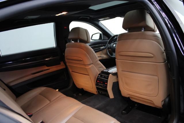 Used 2015 BMW 750Li xDrive AWD/4WD image 33