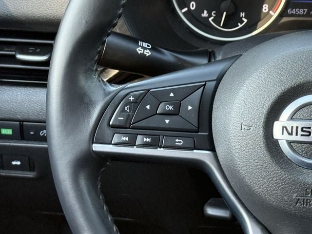 Used 2021 Nissan Sentra SV FWD image 13