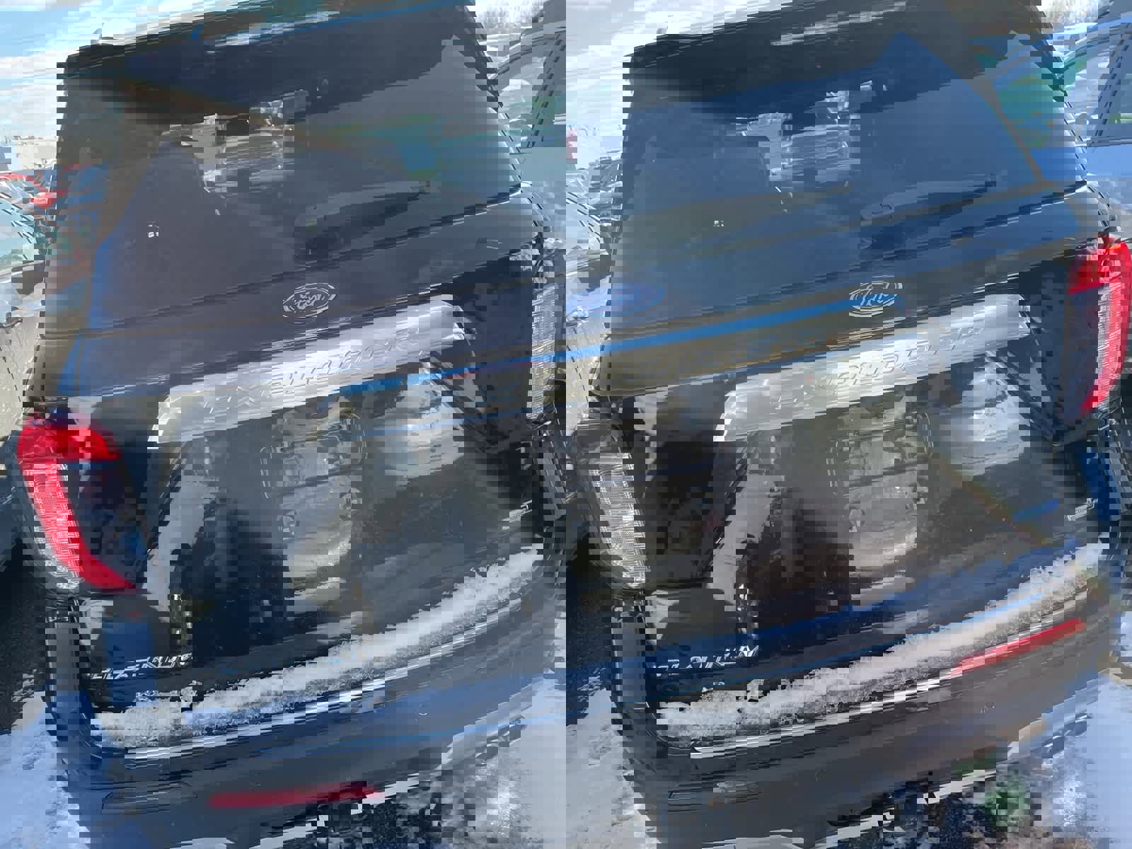 Used 2020 Ford Explorer Platinum w/ Premium Technology Package image 12