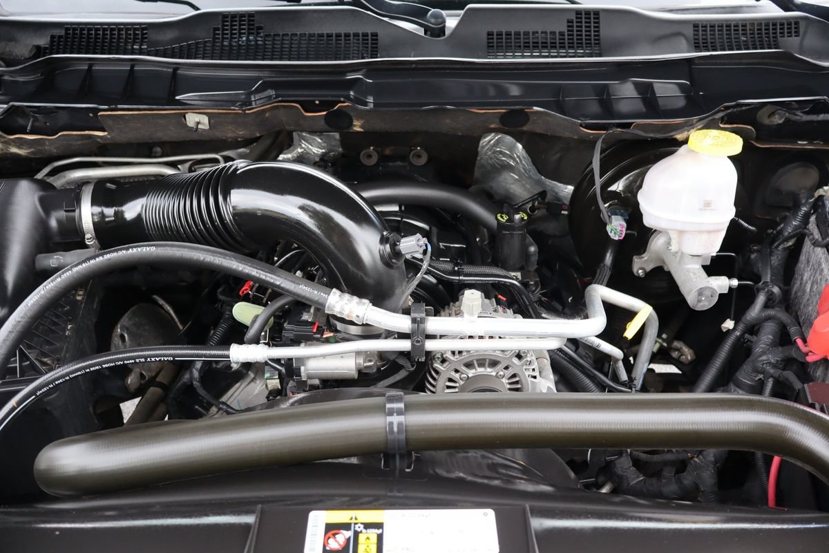 Used 2020 RAM 1500 Classic SLT RWD image 38