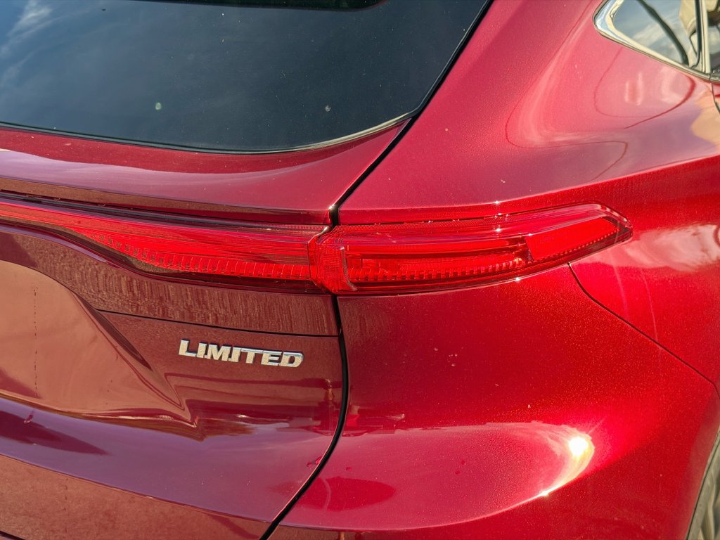 Used 2023 Toyota Venza Limited AWD/4WD image 29