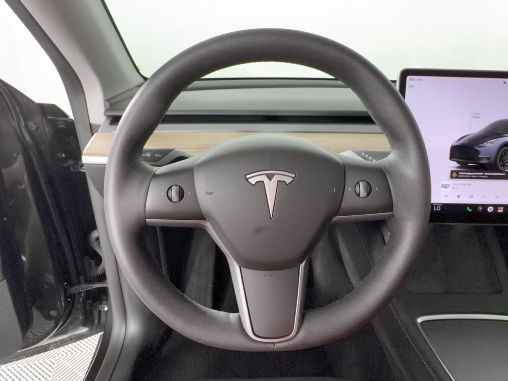 Used 2025 Tesla Model Y Performance AWD/4WD image 10