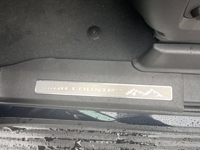 New 2024 Chevrolet Tahoe High Country w/ Advanced Technology Package AWD/4WD image 24