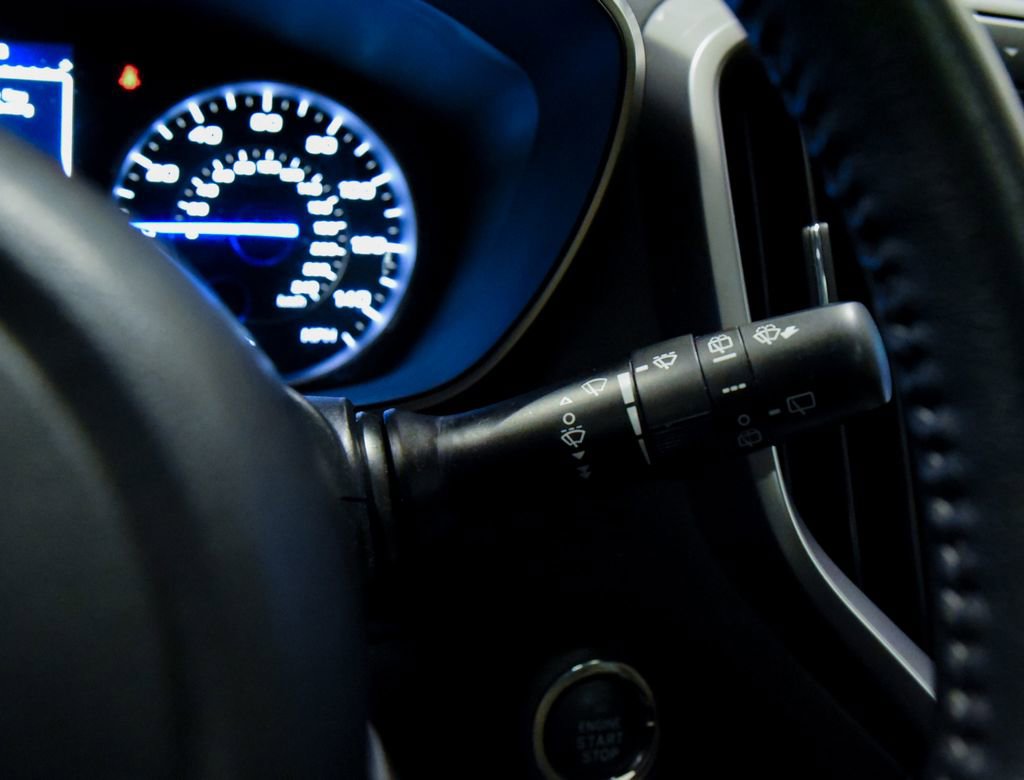 Used 2021 Subaru Ascent Limited w/ Technology Package image 28