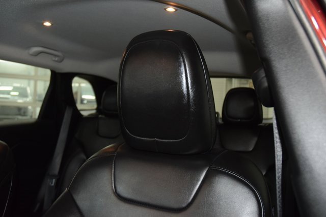 Used 2019 Jeep Cherokee Latitude Plus image 38