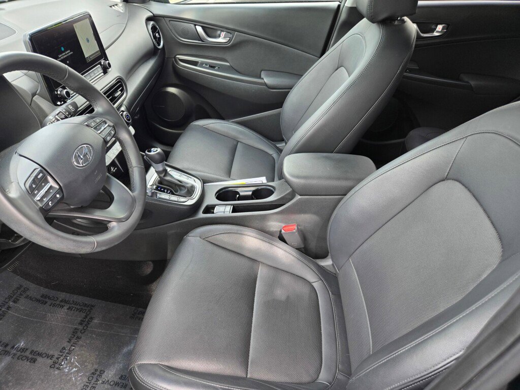 Used 2023 Hyundai Kona Limited FWD image 23