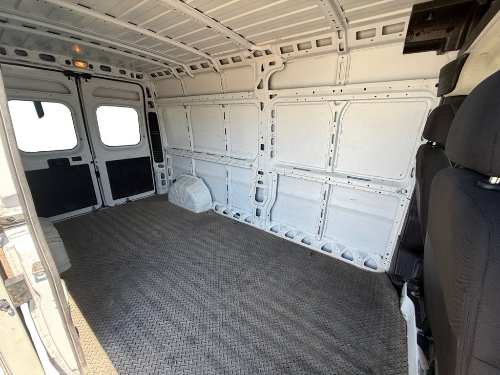 Used 2023 RAM ProMaster 2500 FWD image 12