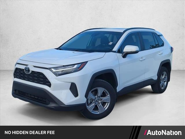 Used 2025 Toyota RAV4 XLE w/ Convenience Package FWD image 1