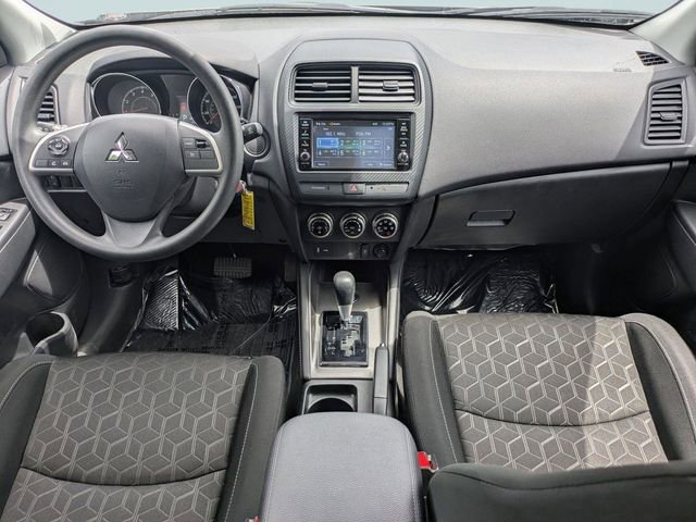 Used 2025 Mitsubishi Outlander Sport ES image 15