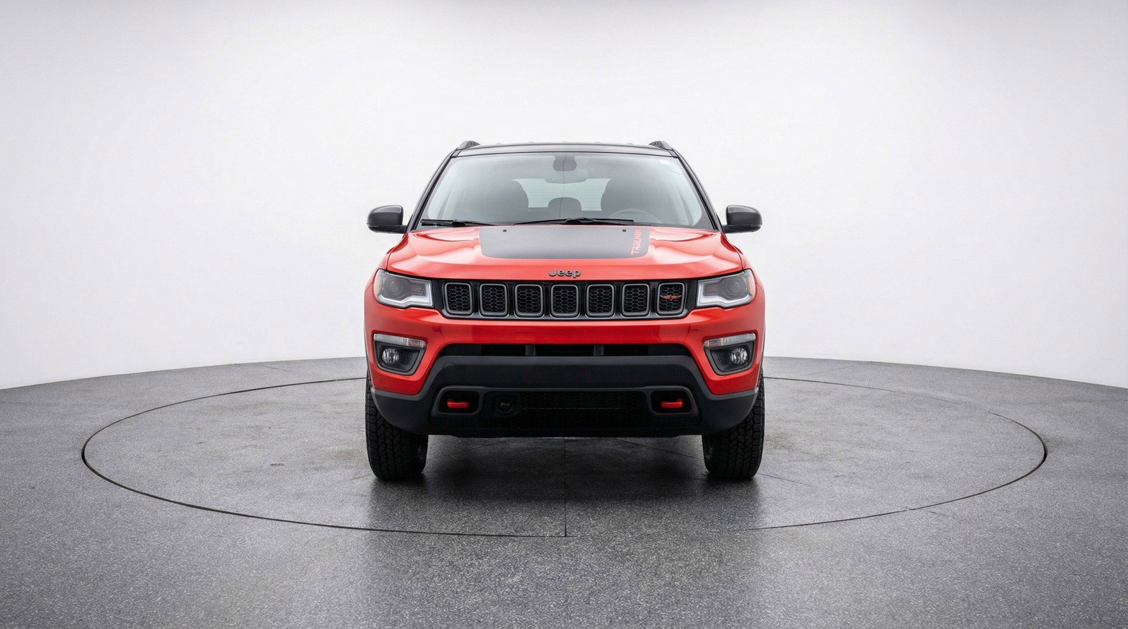 Used 2025 Jeep Compass Trailhawk AWD/4WD image 2