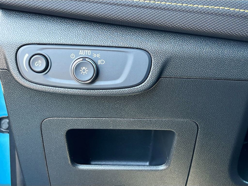 Used 2025 Chevrolet TrailBlazer ACTIV w/ Convenience Package image 10