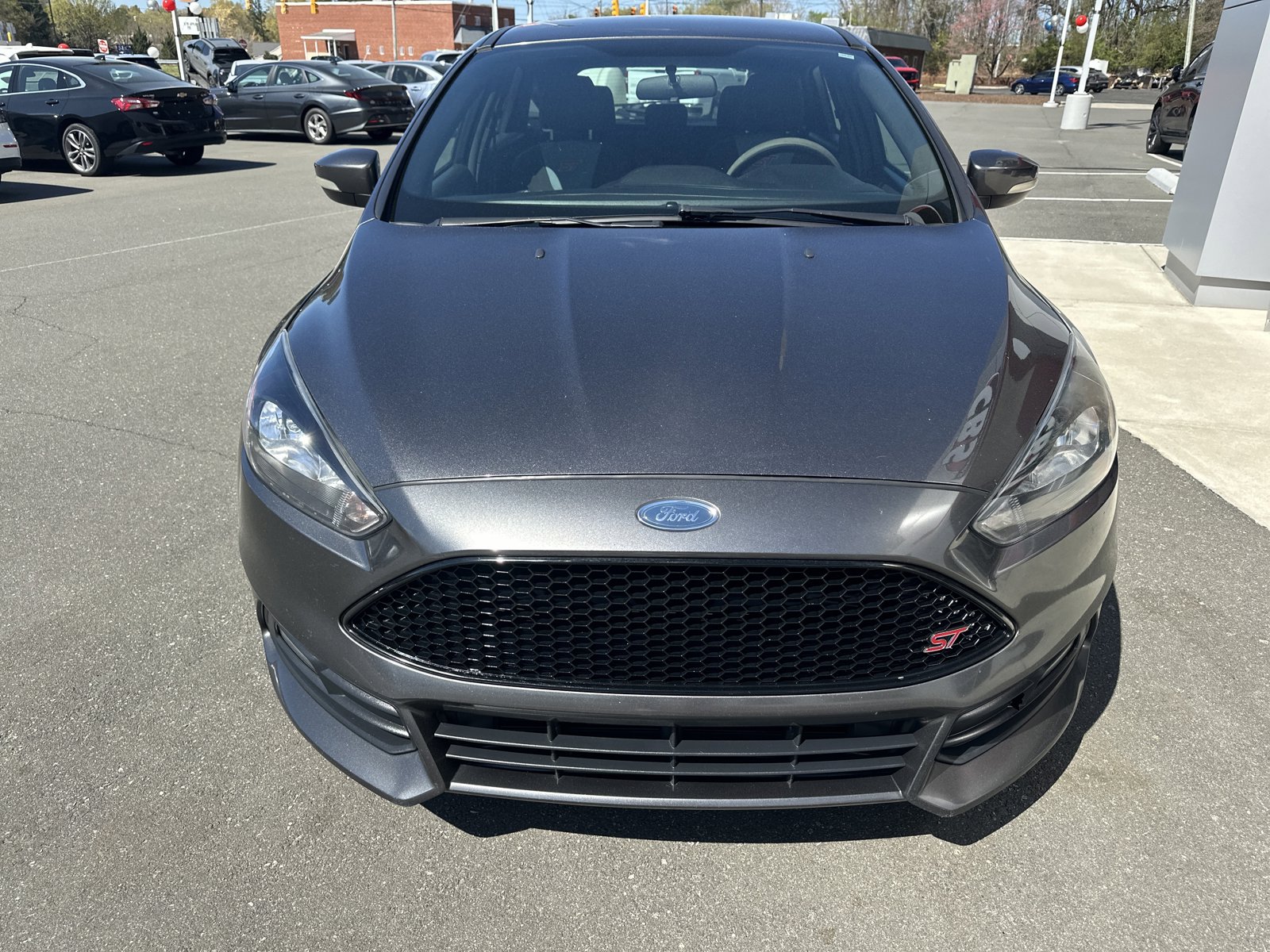 Used 2018 Ford Focus ST image 3