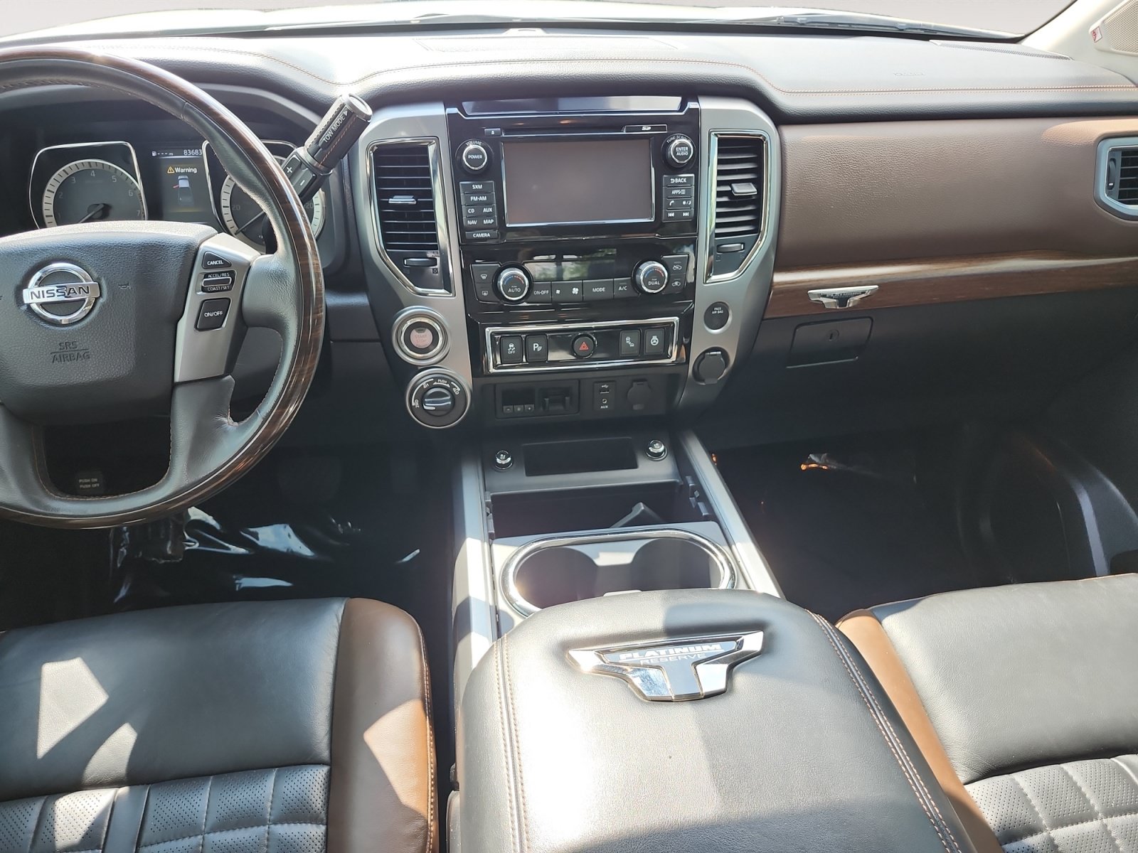 Used 2018 Nissan Titan Platinum Reserve w/ Platinum Utility Package AWD/4WD image 11