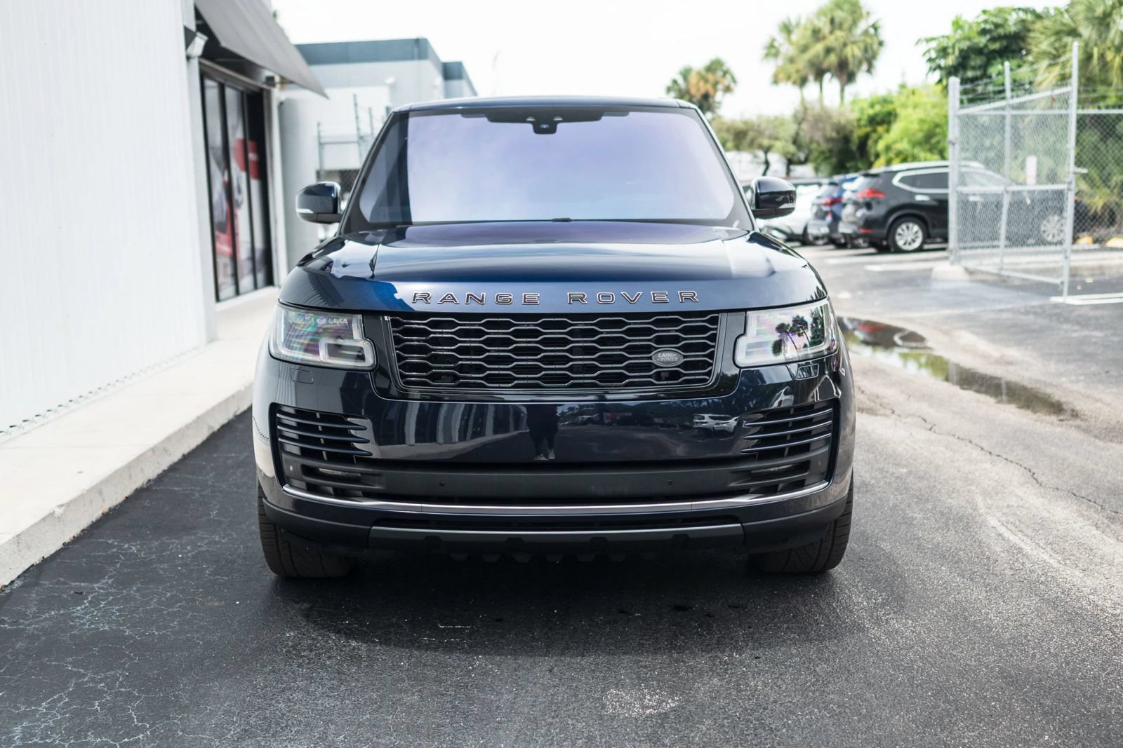 Used 2018 Land Rover Range Rover Supercharged AWD/4WD image 3