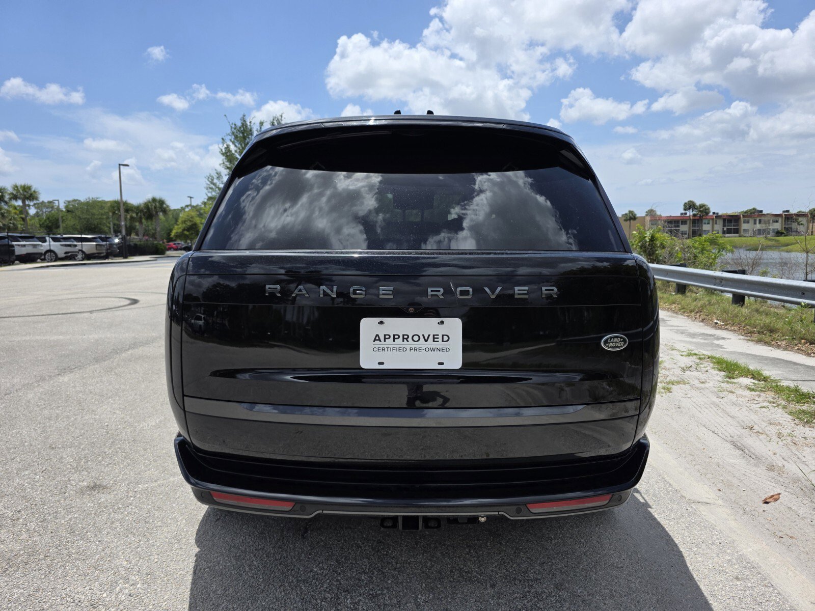 Certified 2023 Land Rover Range Rover SE AWD/4WD image 6