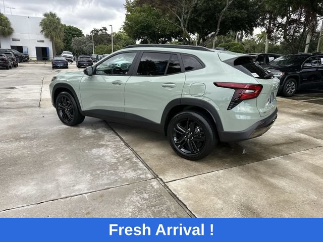 Used 2026 Chevrolet Trax LS FWD image 33