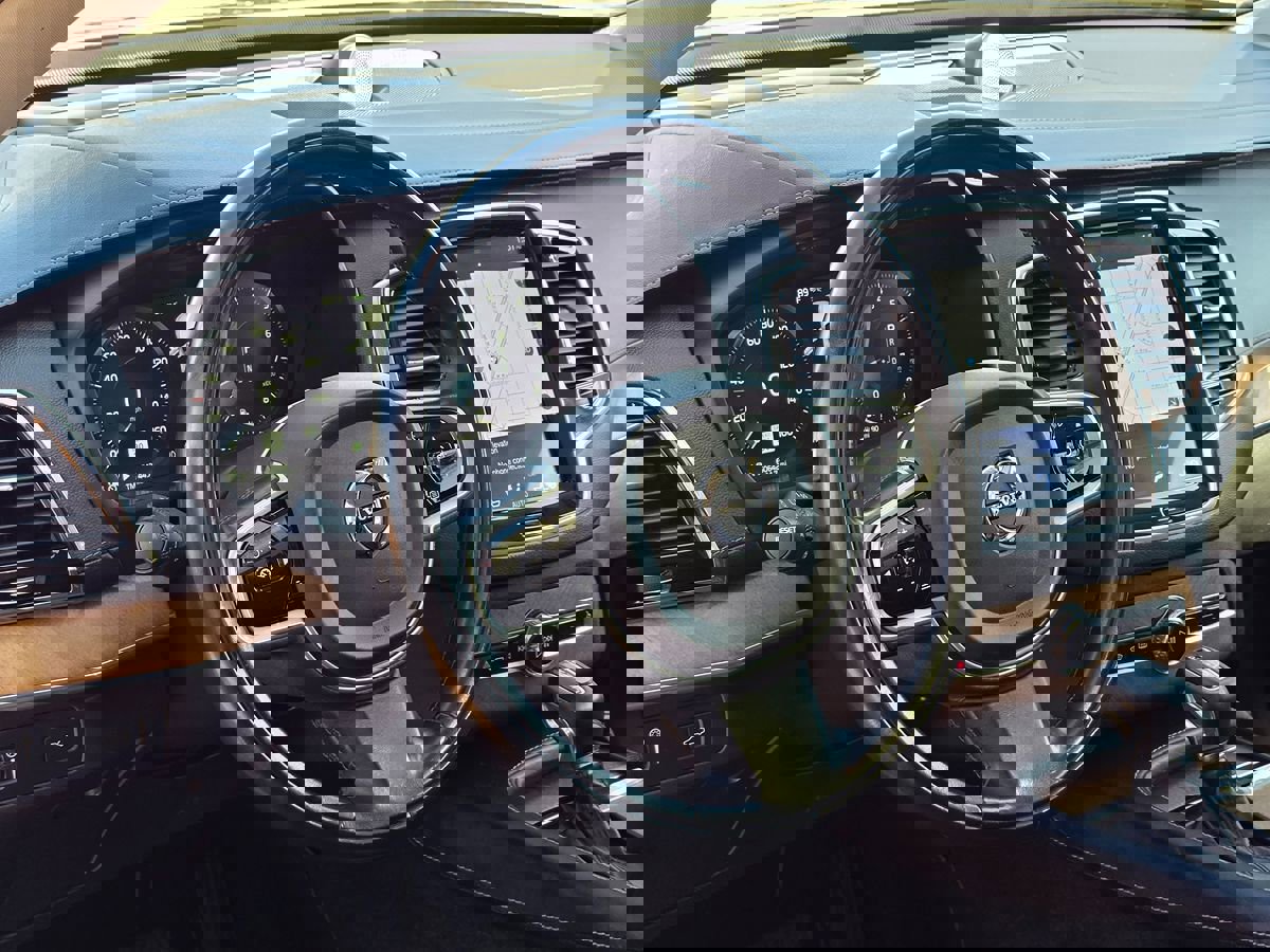 Used 2019 Volvo XC90 T6 Inscription w/ Protection Package Premier image 23