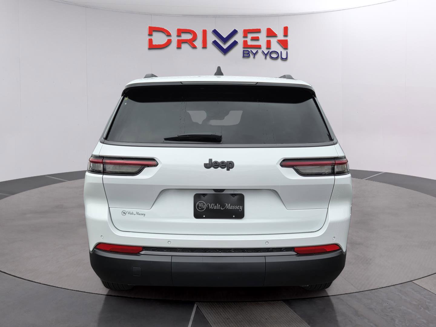 New 2026 Jeep Grand Cherokee L 2WD image 4