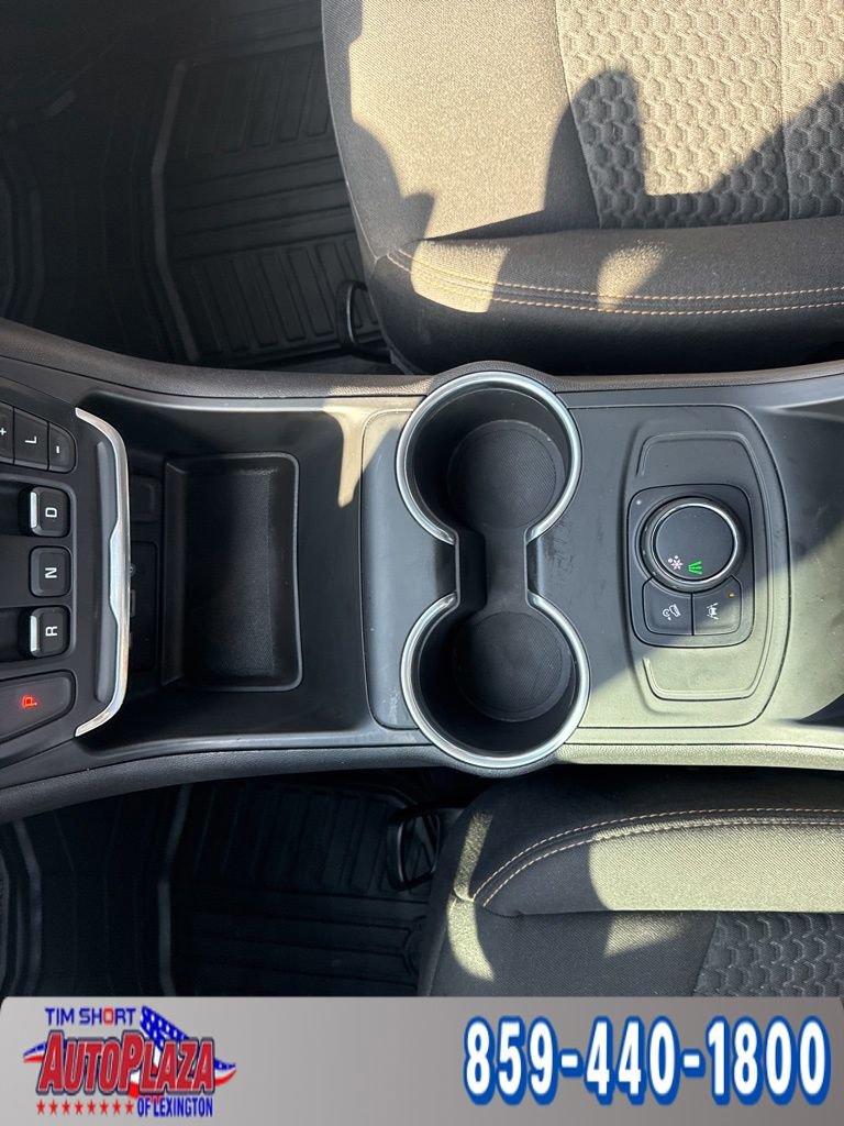 Used 2021 GMC Terrain SLE w/ Elevation Edition image 22