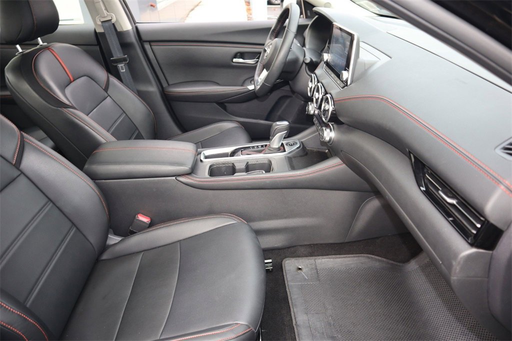 Certified 2025 Nissan Sentra SR w/ SR Premium Package image 28