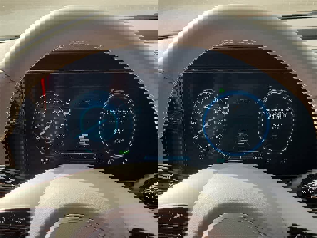 New 2025 Hyundai Elantra SEL image 27