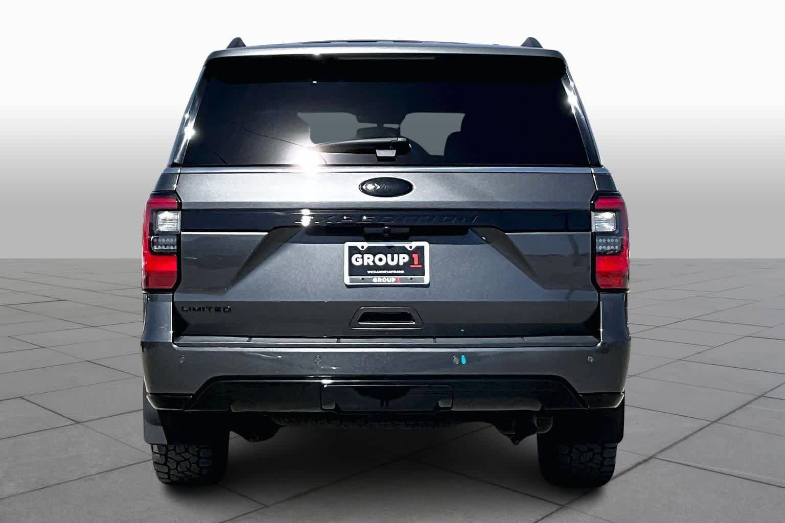 Used 2021 Ford Expedition Limited AWD/4WD image 5