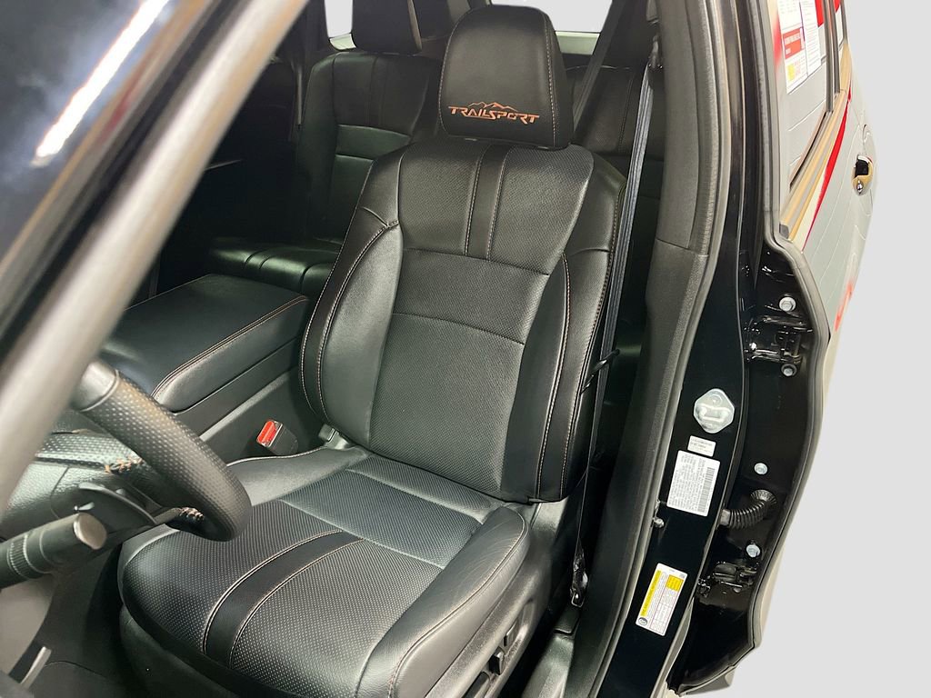 Used 2025 Honda Passport TrailSport image 19
