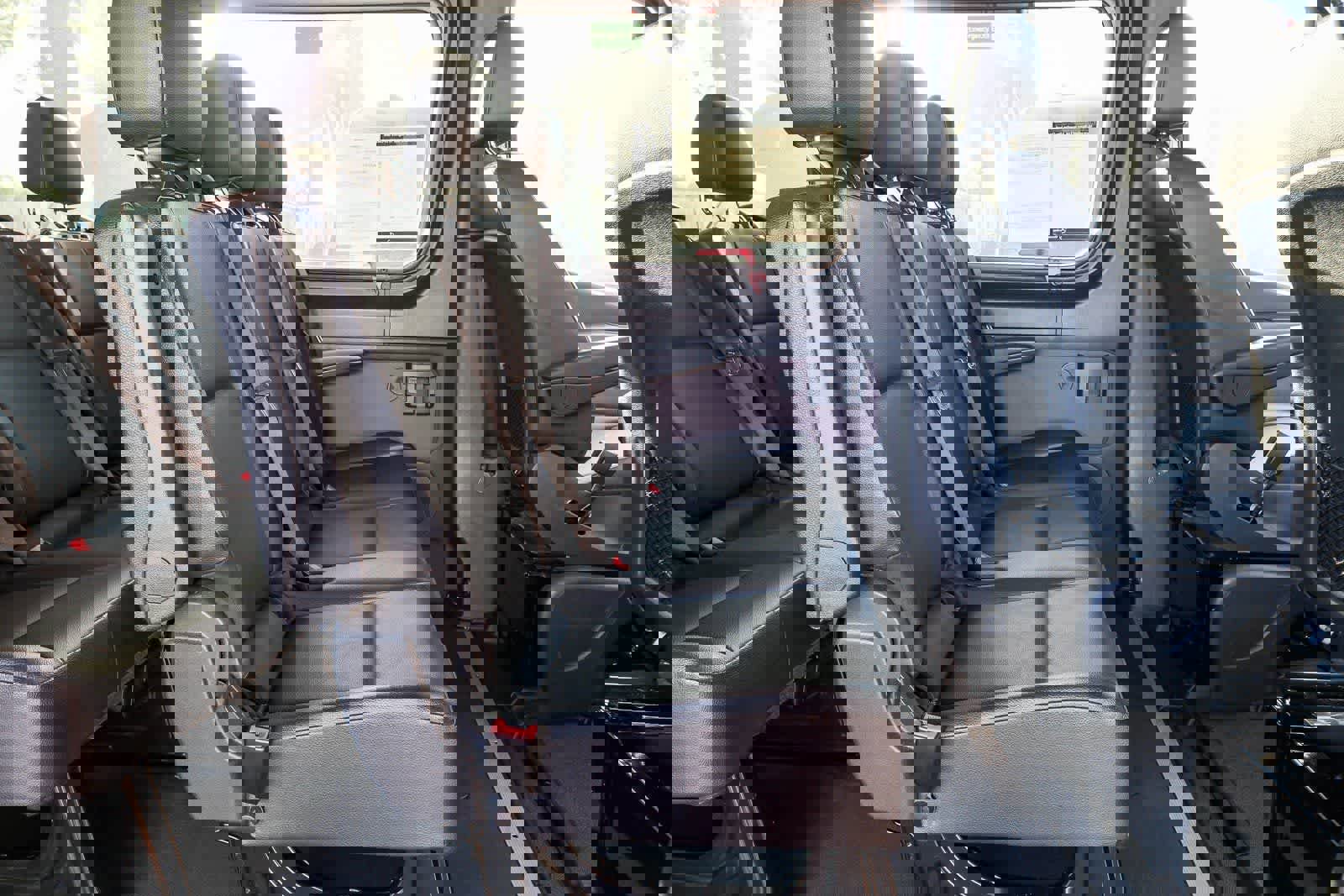 Used 2023 Mercedes-Benz Sprinter 2500 image 21