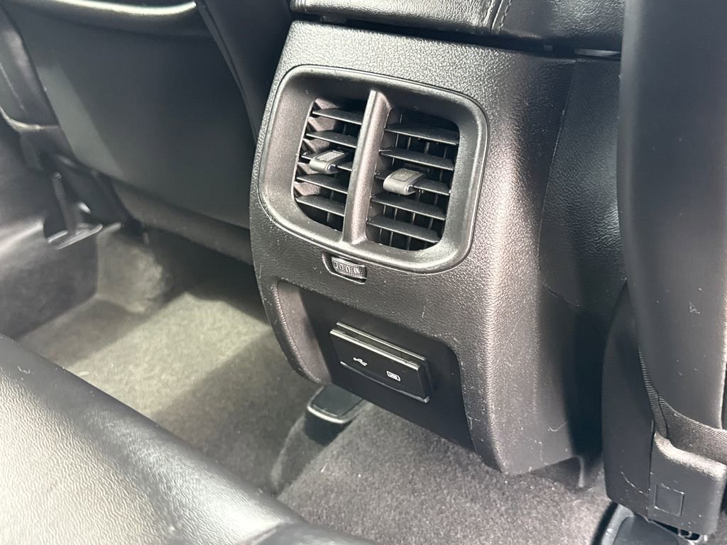 Used 2020 Jeep Cherokee Latitude Plus image 17
