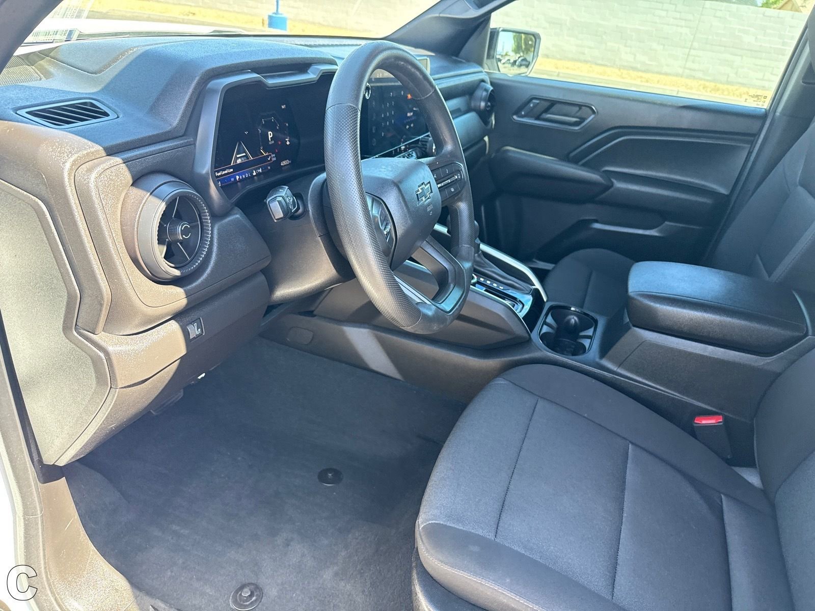 Certified 2024 Chevrolet Colorado Trail Boss w/ Technology Package AWD/4WD image 19