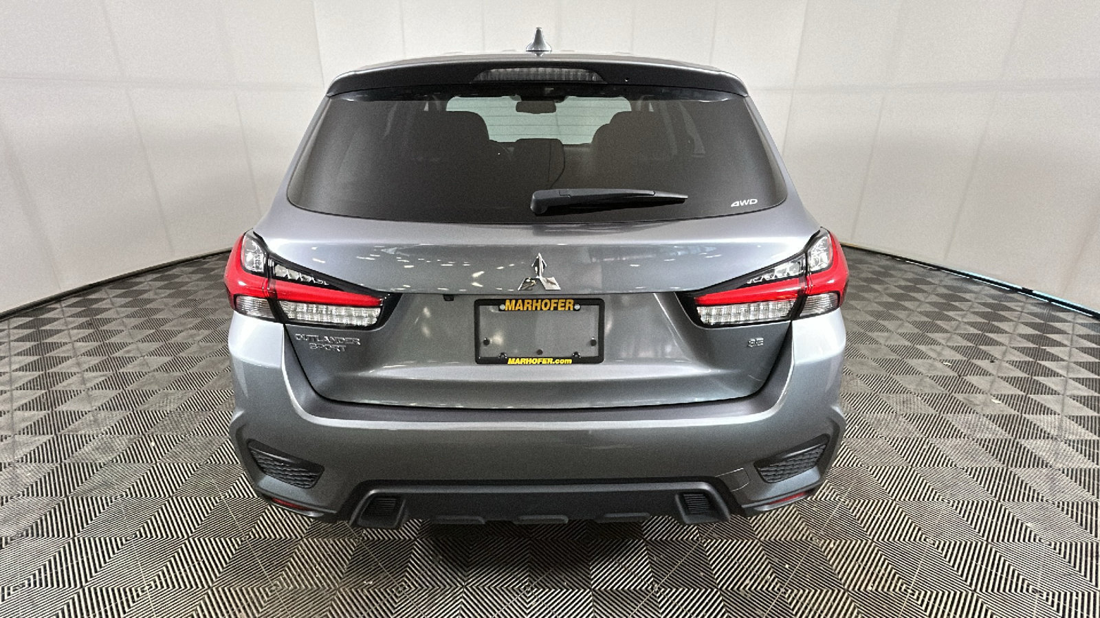 Used 2026 Mitsubishi Outlander Sport SE AWD/4WD image 3
