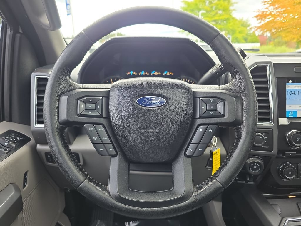 Used 2016 Ford F150 XLT w/ Equipment Group 302A Luxury AWD/4WD image 19