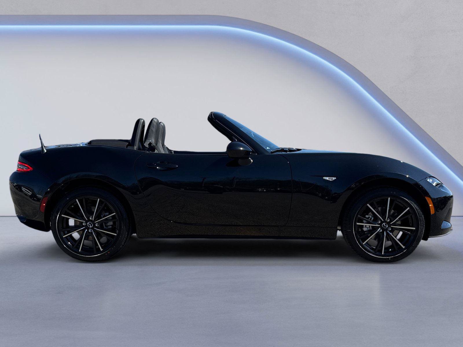 New 2026 MAZDA MX-5 Miata Grand Touring RWD image 2