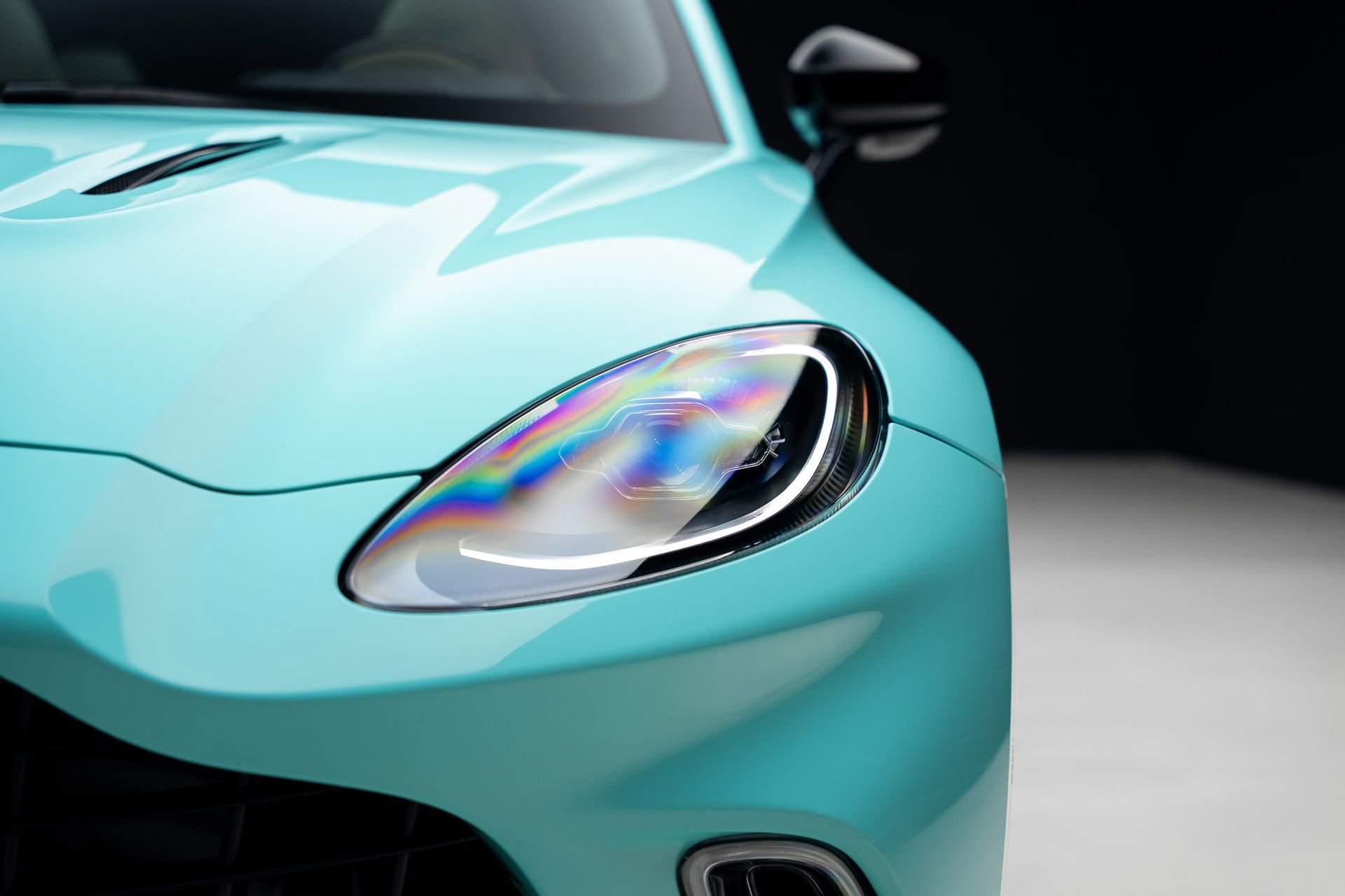 Used 2023 Aston Martin DBX AWD/4WD image 10