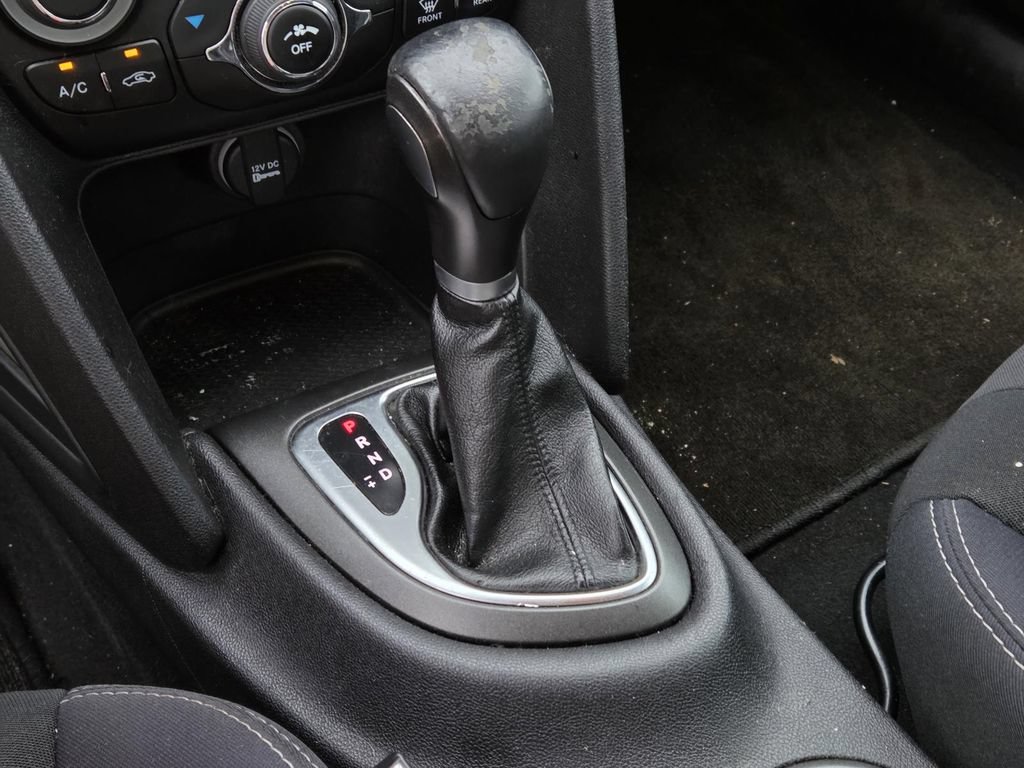 Used 2014 Dodge Dart SXT FWD image 14