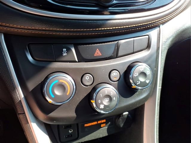 Used 2017 Chevrolet Trax LS AWD/4WD image 19
