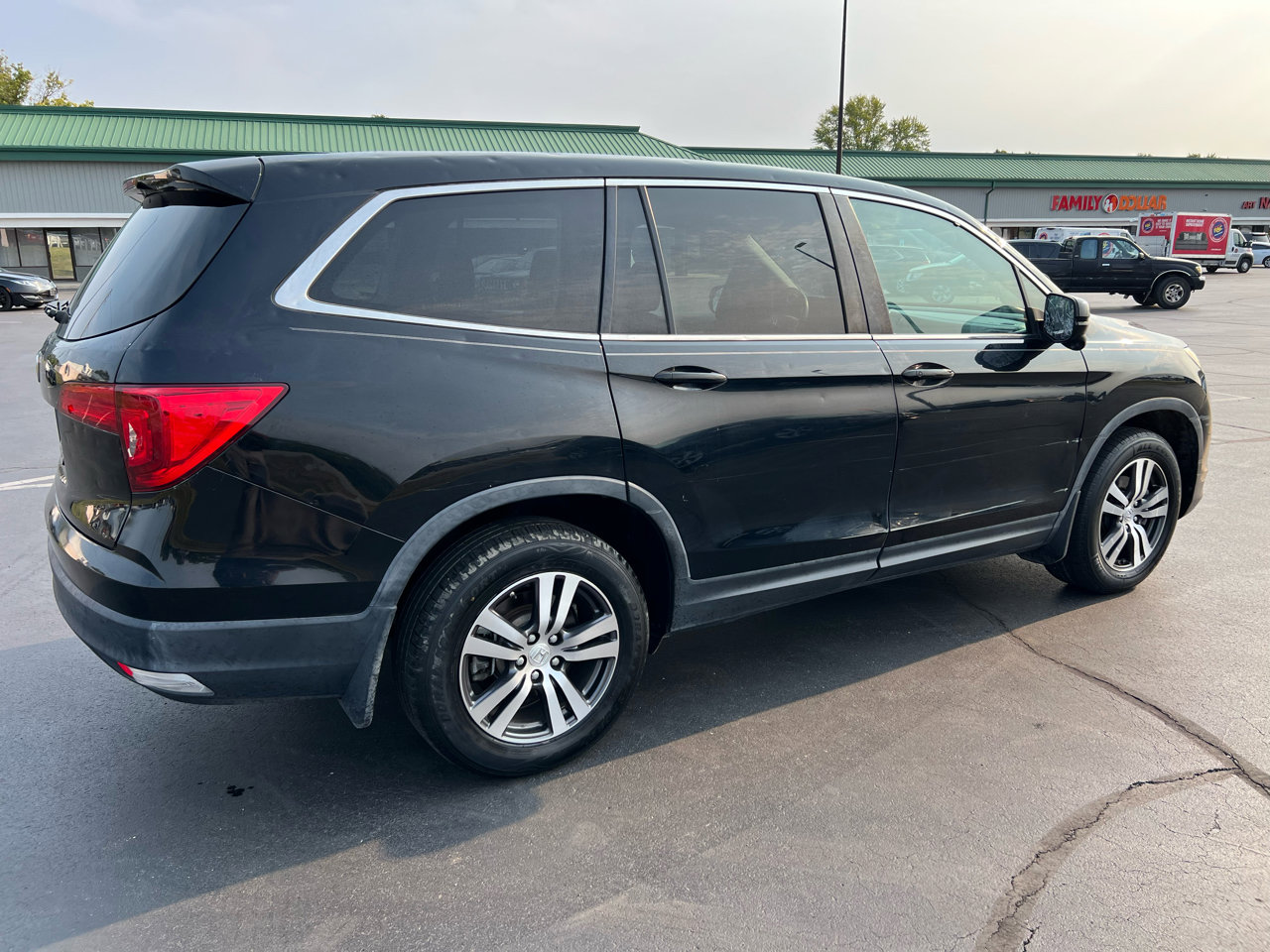 Used 2017 Honda Pilot EX-L image 8
