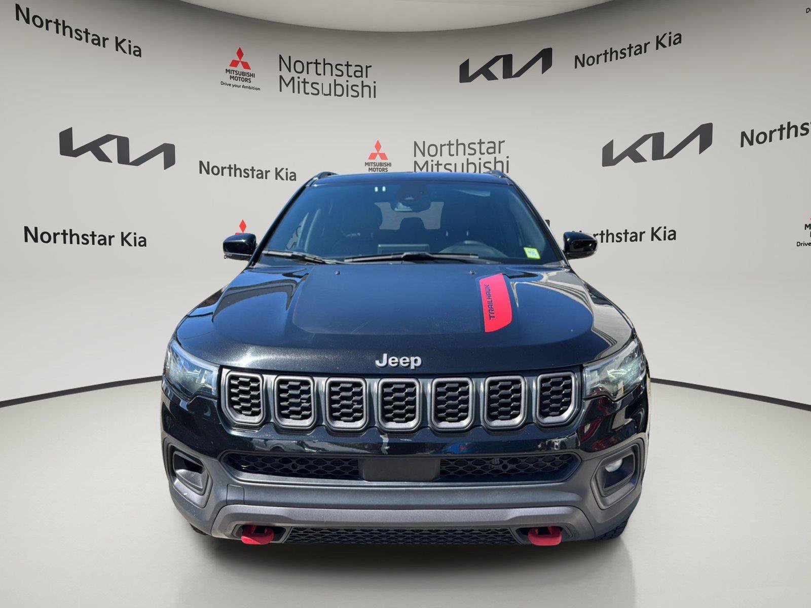 Used 2024 Jeep Compass Trailhawk AWD/4WD image 9