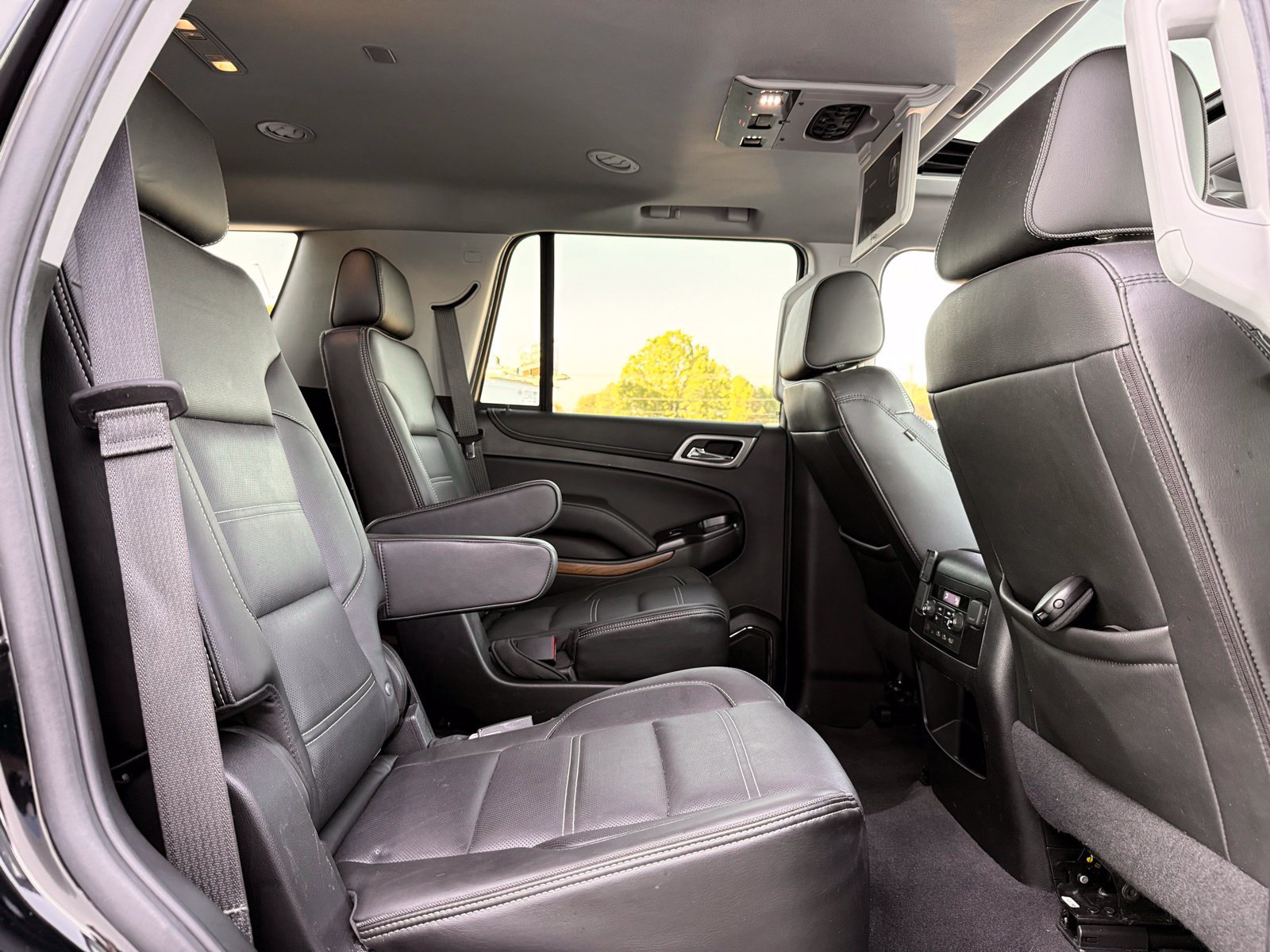 Used 2020 GMC Yukon Denali w/ Denali Ultimate Package AWD/4WD image 23