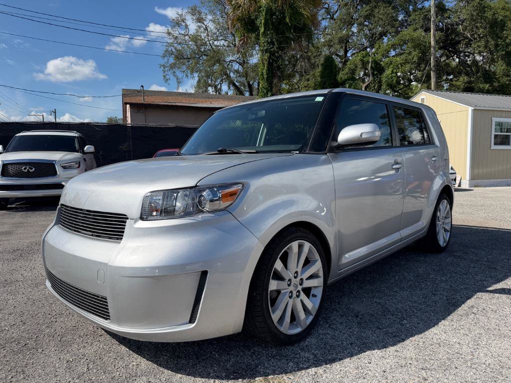 Used 2009 Scion xB FWD image 1