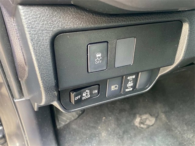 Used 2020 Toyota Tacoma TRD Off-Road w/ Technology Package image 15