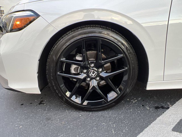 Used 2025 Honda Civic Sport image 32