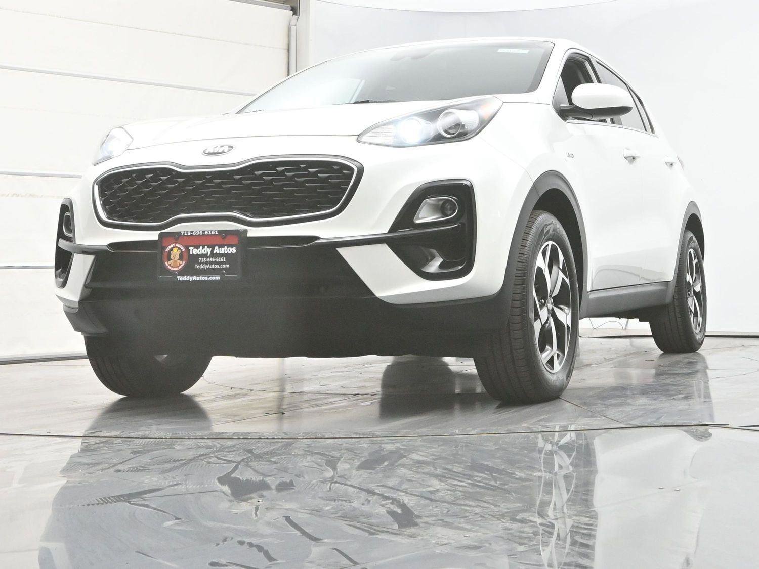 Used 2022 Kia Sportage LX AWD/4WD image 29