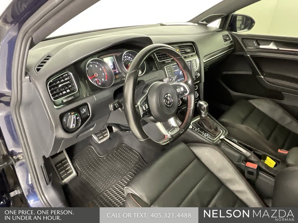 Used 2017 Volkswagen GTI SE image 31