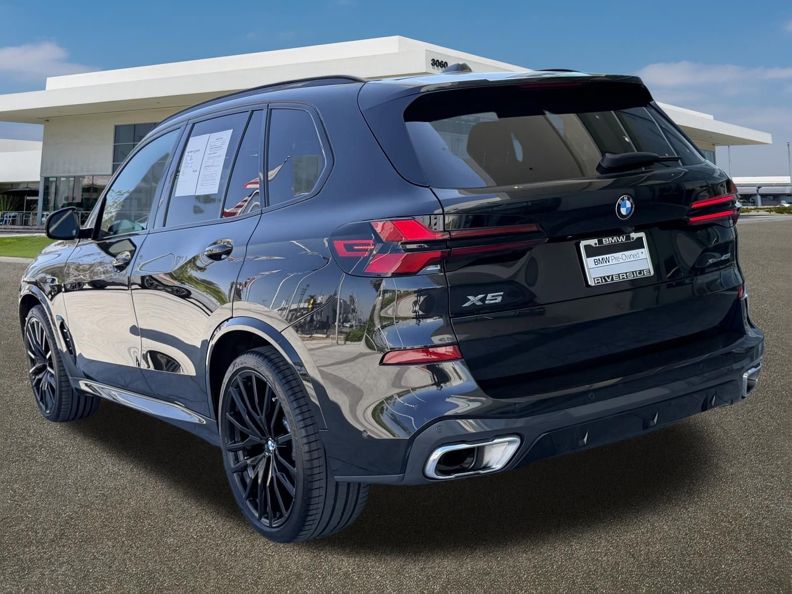 Certified 2024 BMW X5 xDrive40i w/ M Sport Package AWD/4WD image 7