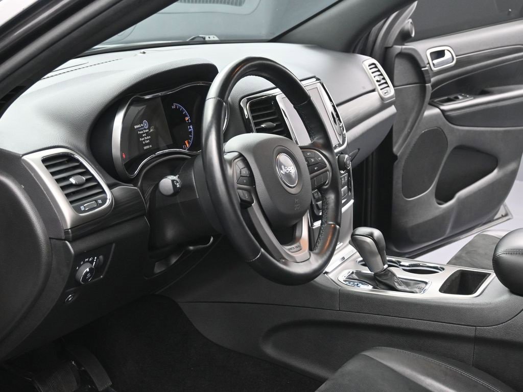 Used 2021 Jeep Grand Cherokee Laredo X image 7
